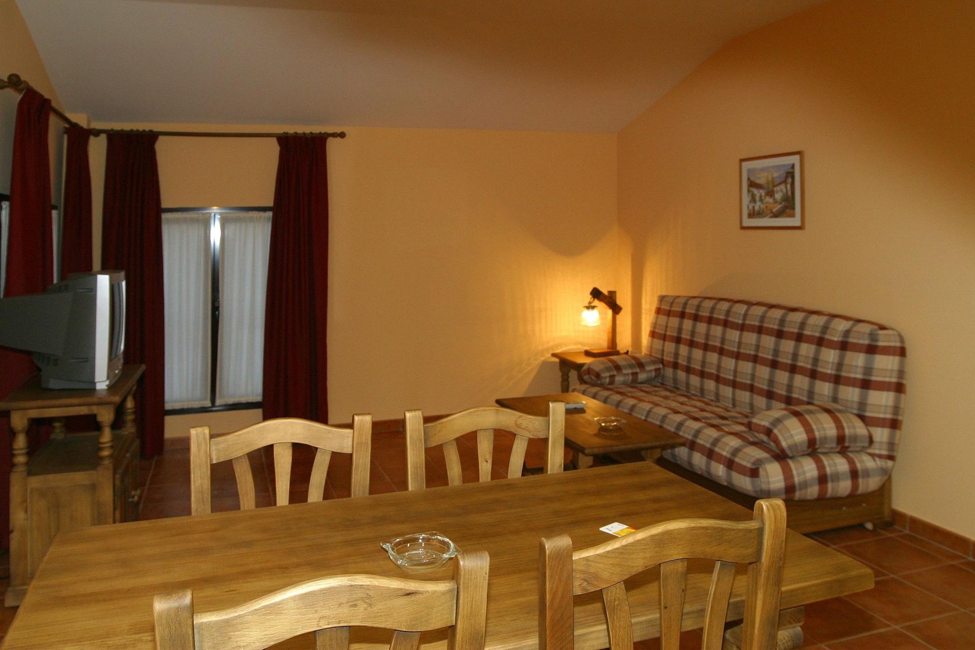 Hotel Y Apartamentos La Casa Rural 친촌 외부 사진